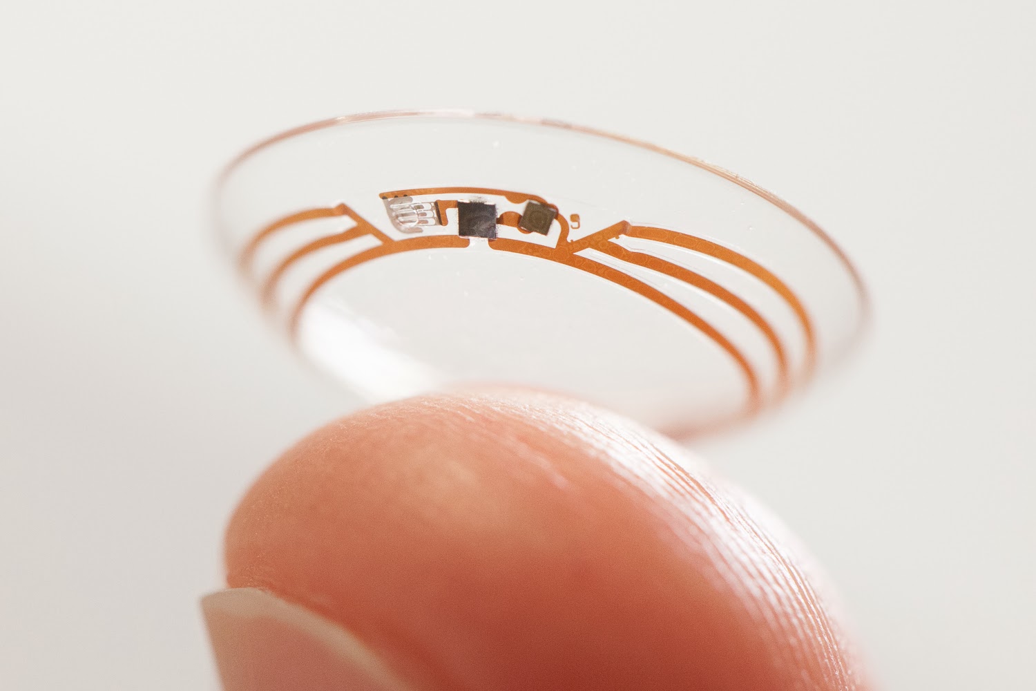 1) lentes de contacto inteligentes