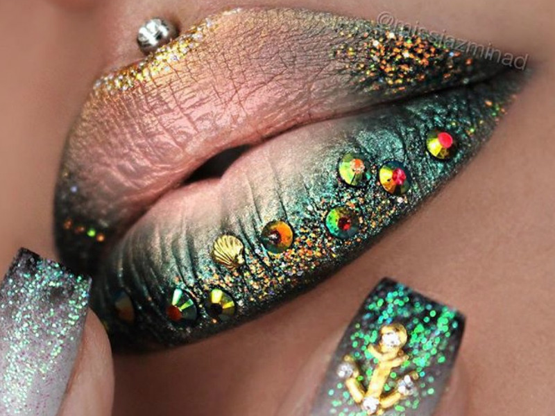 Maquillaje-artist-use-its-lips-a-canvas-miniature-mannature-mannature-09