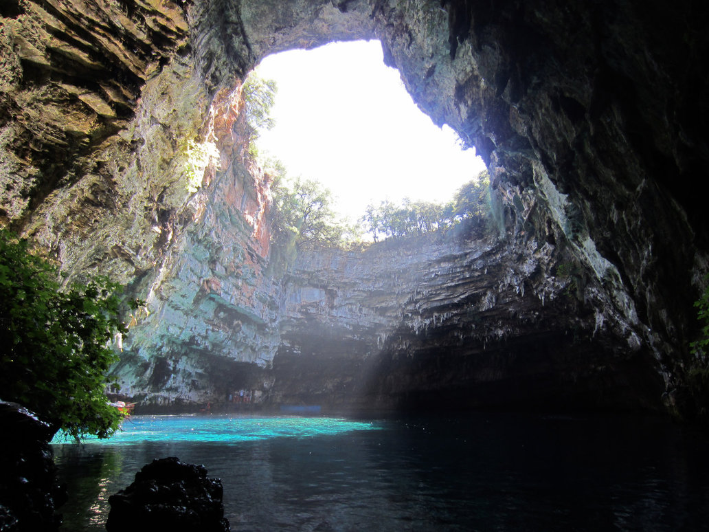 2) Cueva Melissan, Cepalonia, Grecia