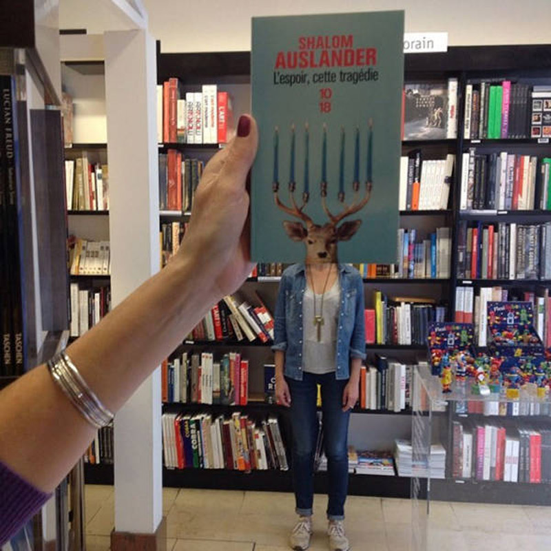 20 veces-bookstore-empleado-estadounidense-estadounidense-tir-whimsy-humor 8