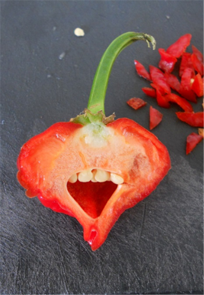 Strange-fruit-vegetables. (5)