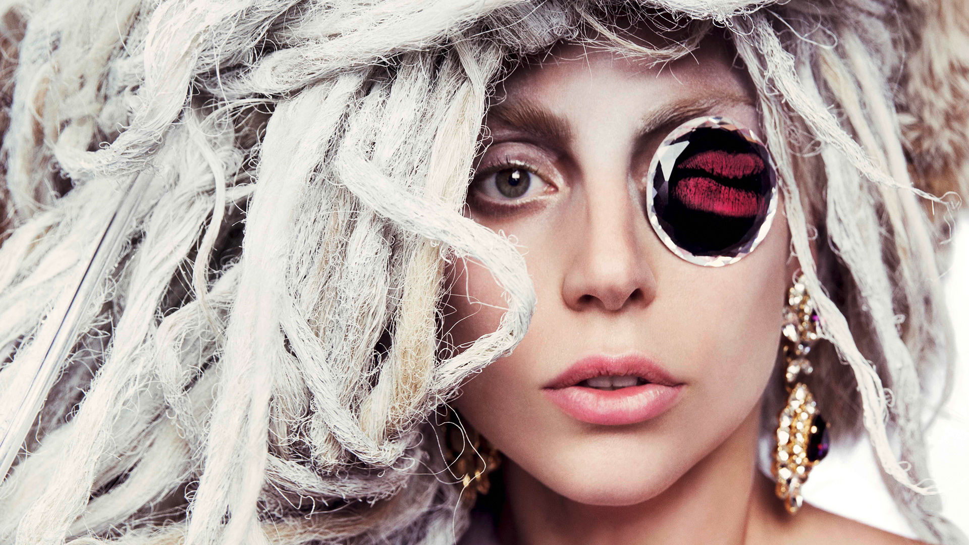 09-Break-Kelebs-Lady-Gaga