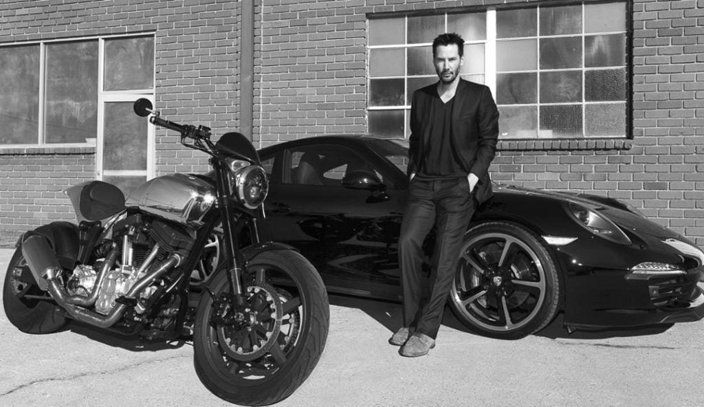 $ 127,900 Porsche 911 Carrera 4S | 8 cosas caras geniales pero ridículas que compran bayas cerebrales de Keanu Reeves