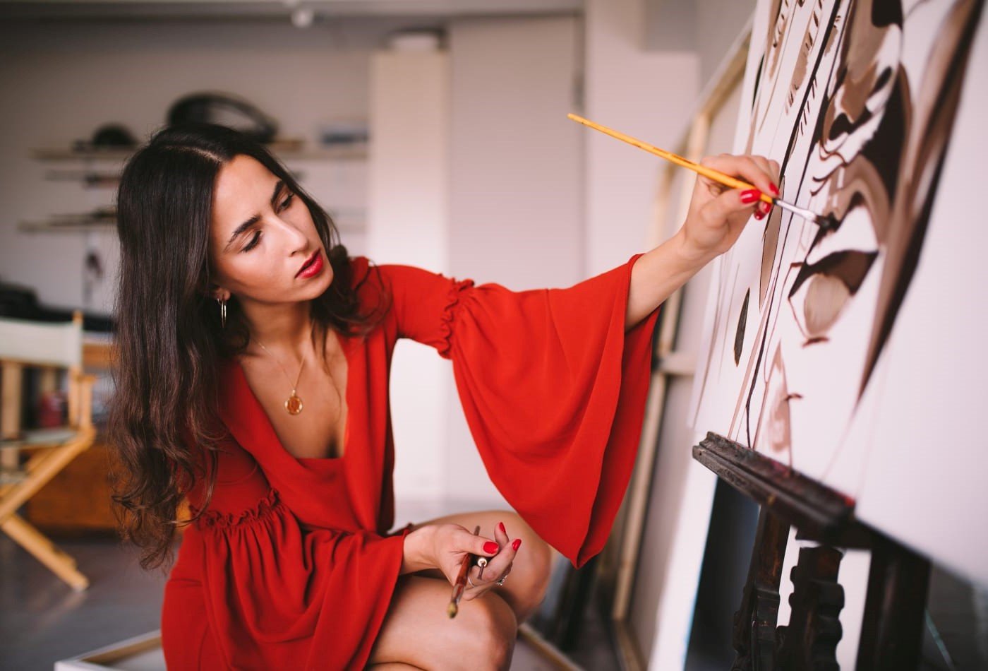 Son muy creativas y quieren aprender | 10 excelentes características de las mujeres que disfrutan estar solo | Bayas cerebrales