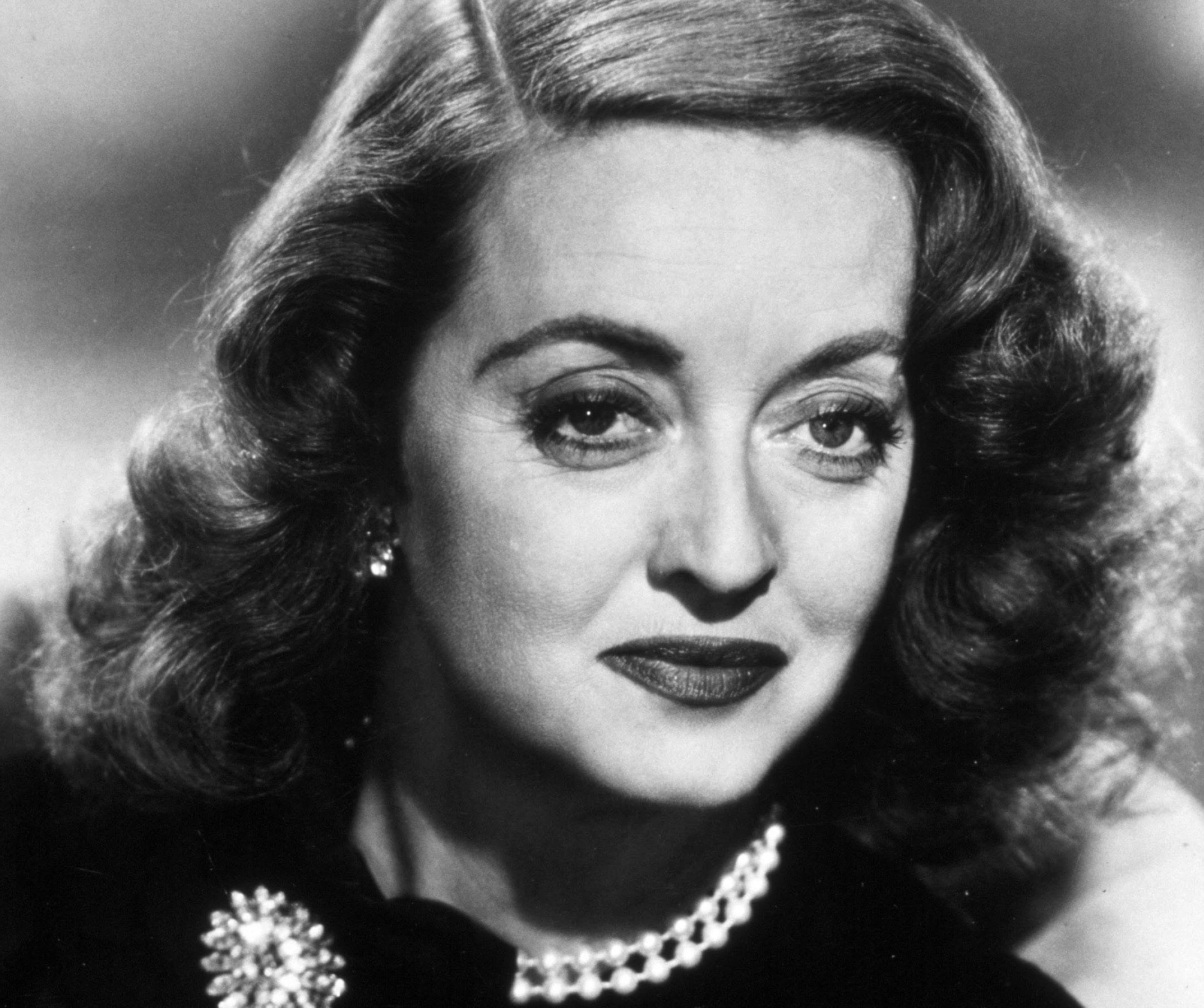 Bette Davis | 8 mejores actrices del viejo Hollywood | Bayas cerebrales