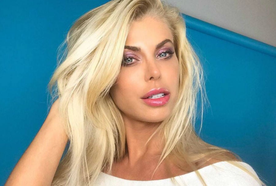 Caroline Bittencourt | 12 celebridades jóvenes en 2019 | Bayas cerebrales