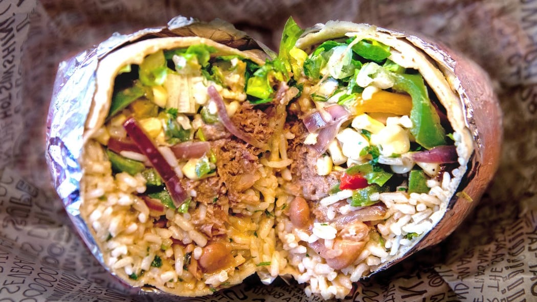 Chipotle Super Burrito | 10 alimentos garantizados para hacerte feliz | Bayas cerebrales