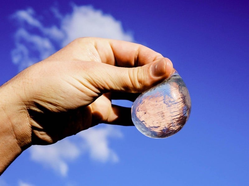 Orbes de agua comestibles | Innovaciones alimentarias con excelente bociento | Bayas cerebrales