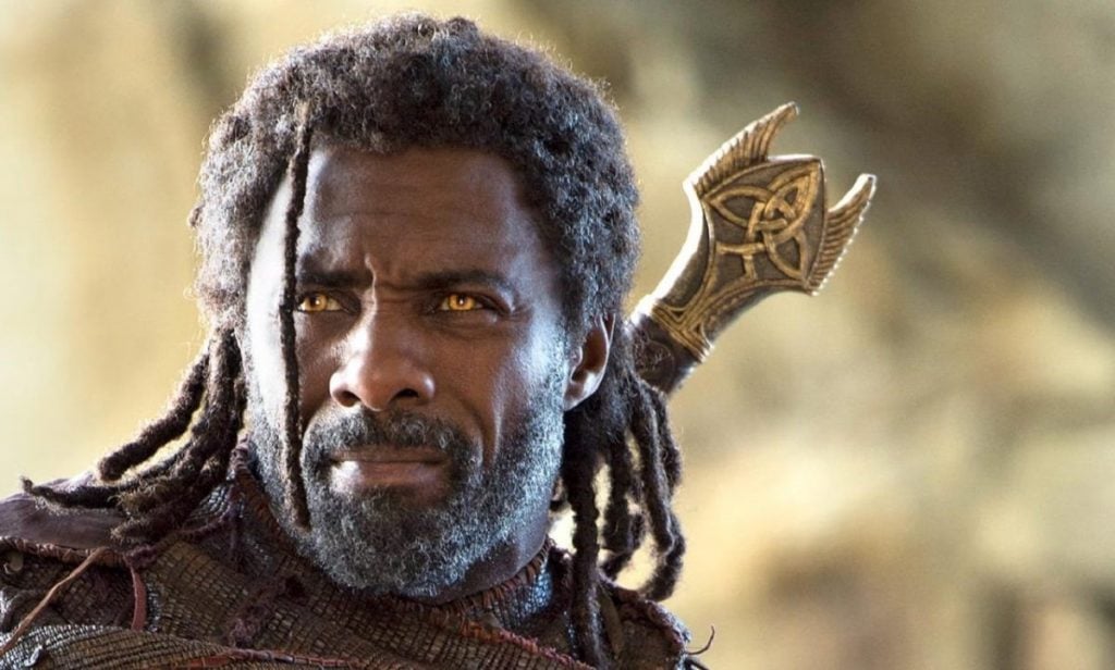 Idris Elba (Heimdall) | Un elenco de superhéroes que la gente odiaba pero era increíble | Bayas cerebrales