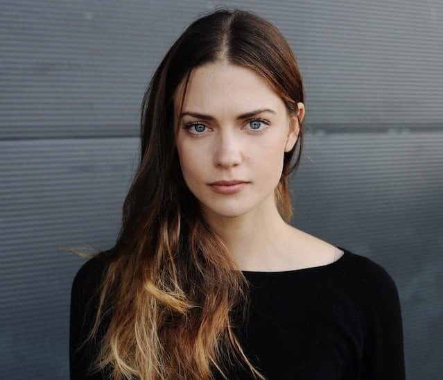 Laura Berlín | 8 actrices alemanas más bellas | Bayas cerebrales