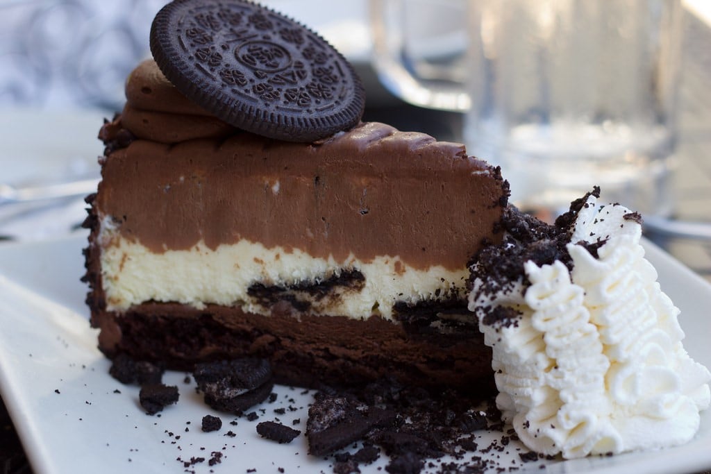 Oreo Cheesecake | 10 alimentos garantizados para hacerte feliz | Bayas cerebrales