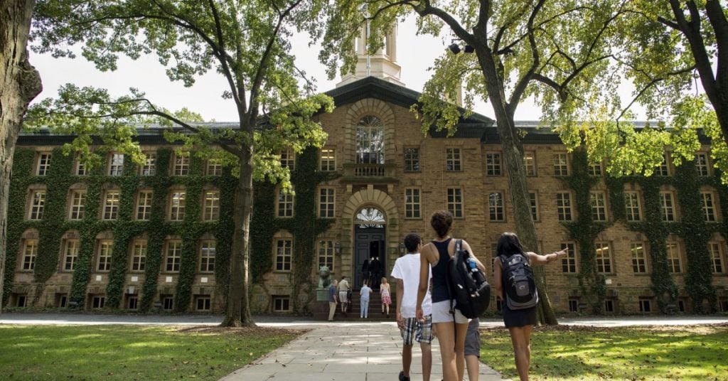 Universidad de Princeton | 7 universidades más ricas del mundo | Bayas cerebrales
