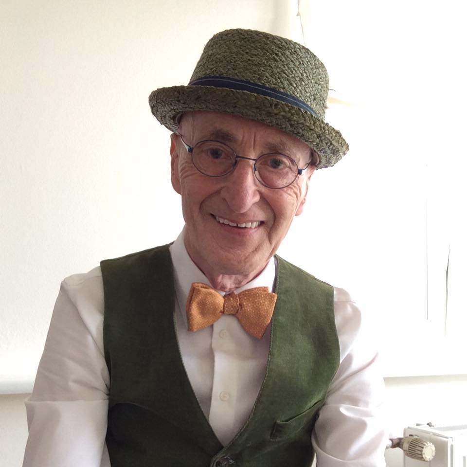 El abuelo elegante lleva Internet a Storm 4