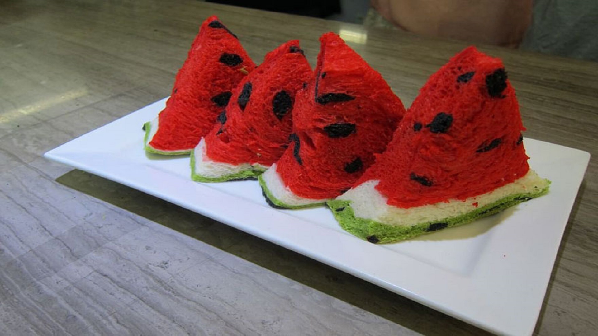 El pan de sandía de Taiwán hará sus sentidos y confundirá sus gustos 7