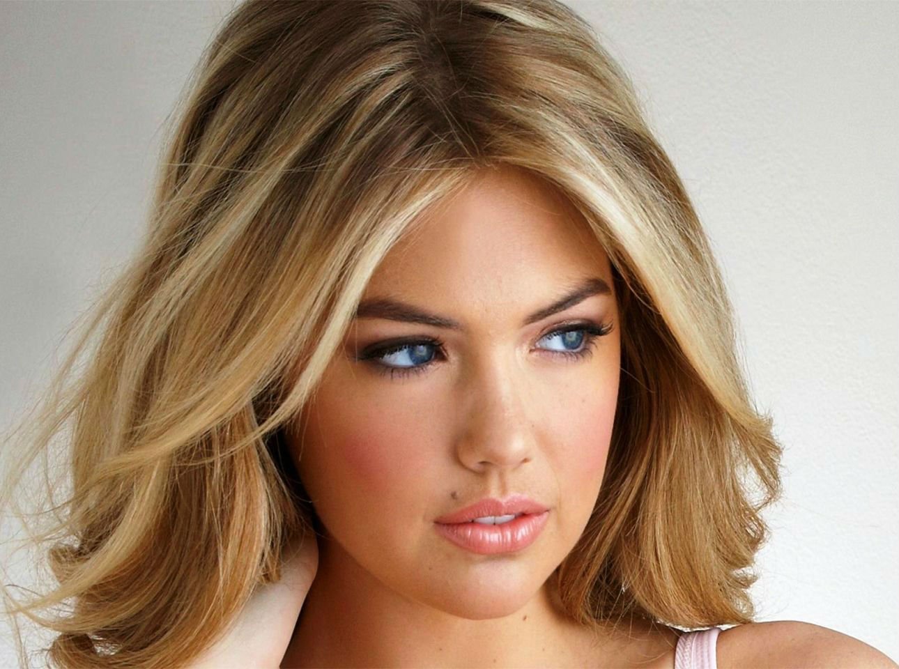 PERSONAS FAMOSO-JO6- KATE-TUPTON