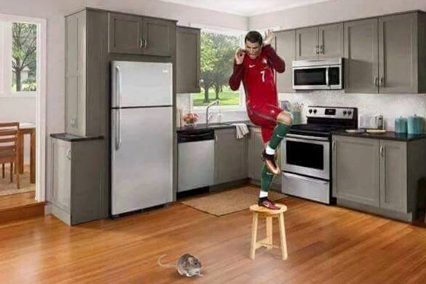 Cristiano-Ronaldo-is-the-el-Photoshop-Model-Ever-02