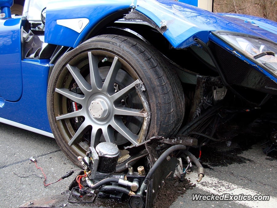 Freakiest_car_crashes_04