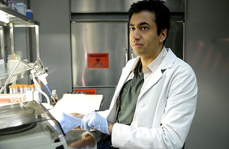 Kal Penn (House MD) | 7 actores que tenían razones ridículas para dejar el papel | Bayas cerebrales