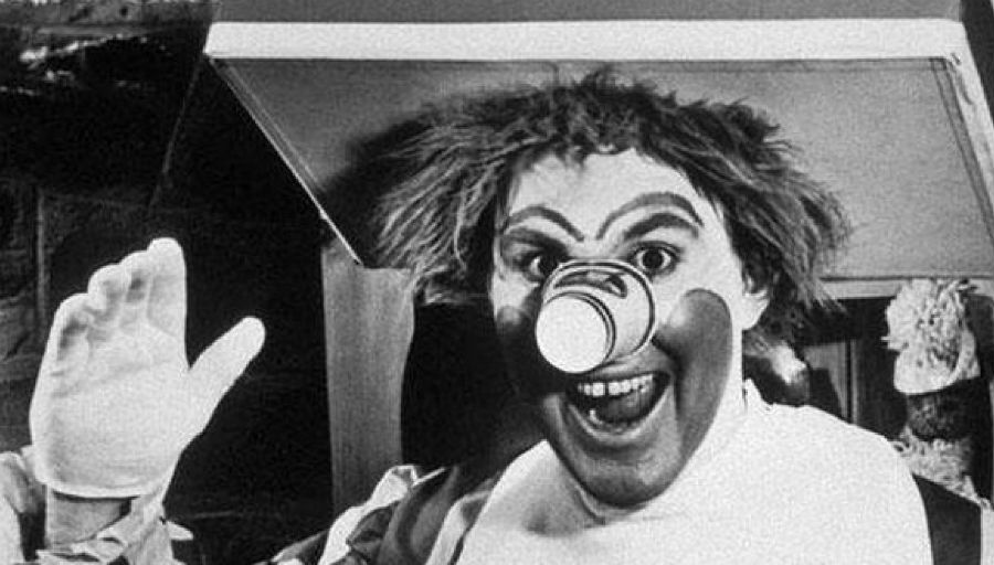 Top-10-Creepy-Clowns-in-Movi-and-TV-08