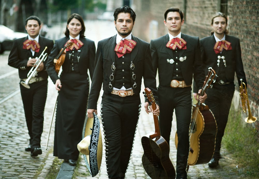 Top-8-Funny-Stereotypes-Mexicans -04