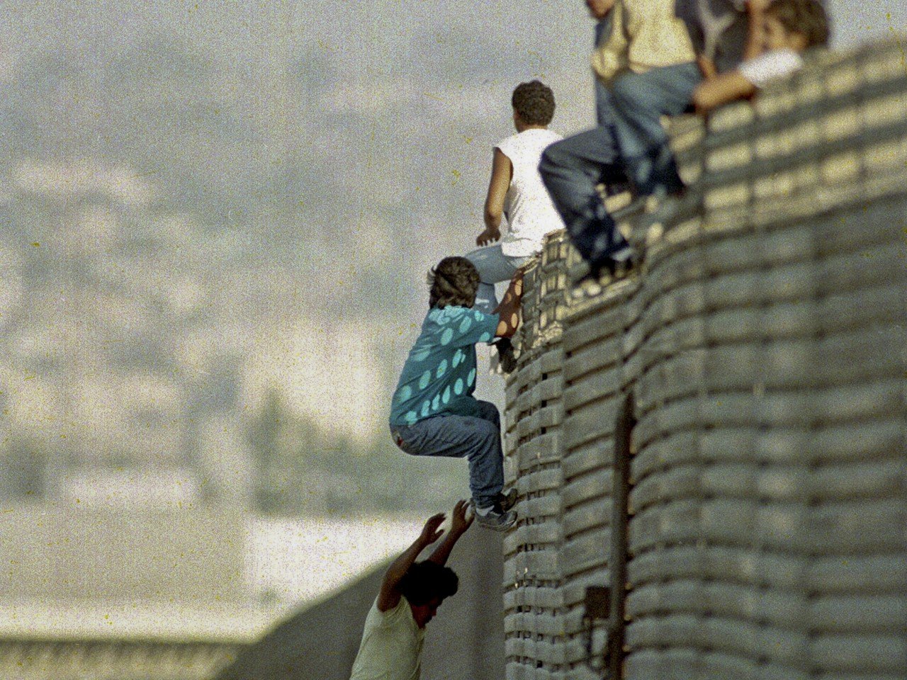 Top-8-Funny-Stereotypes-Mexicans -06