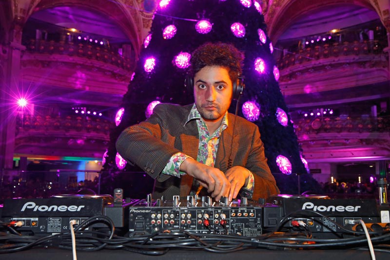 Top_10_youngest_billionaires_08